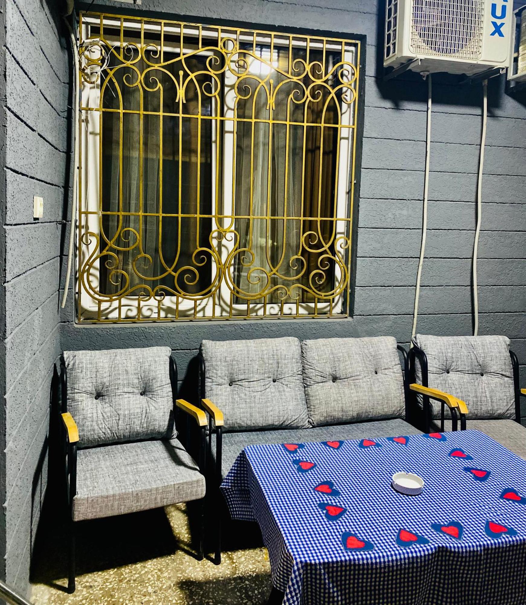 Anna'S Home 쿠타이시 외부 사진