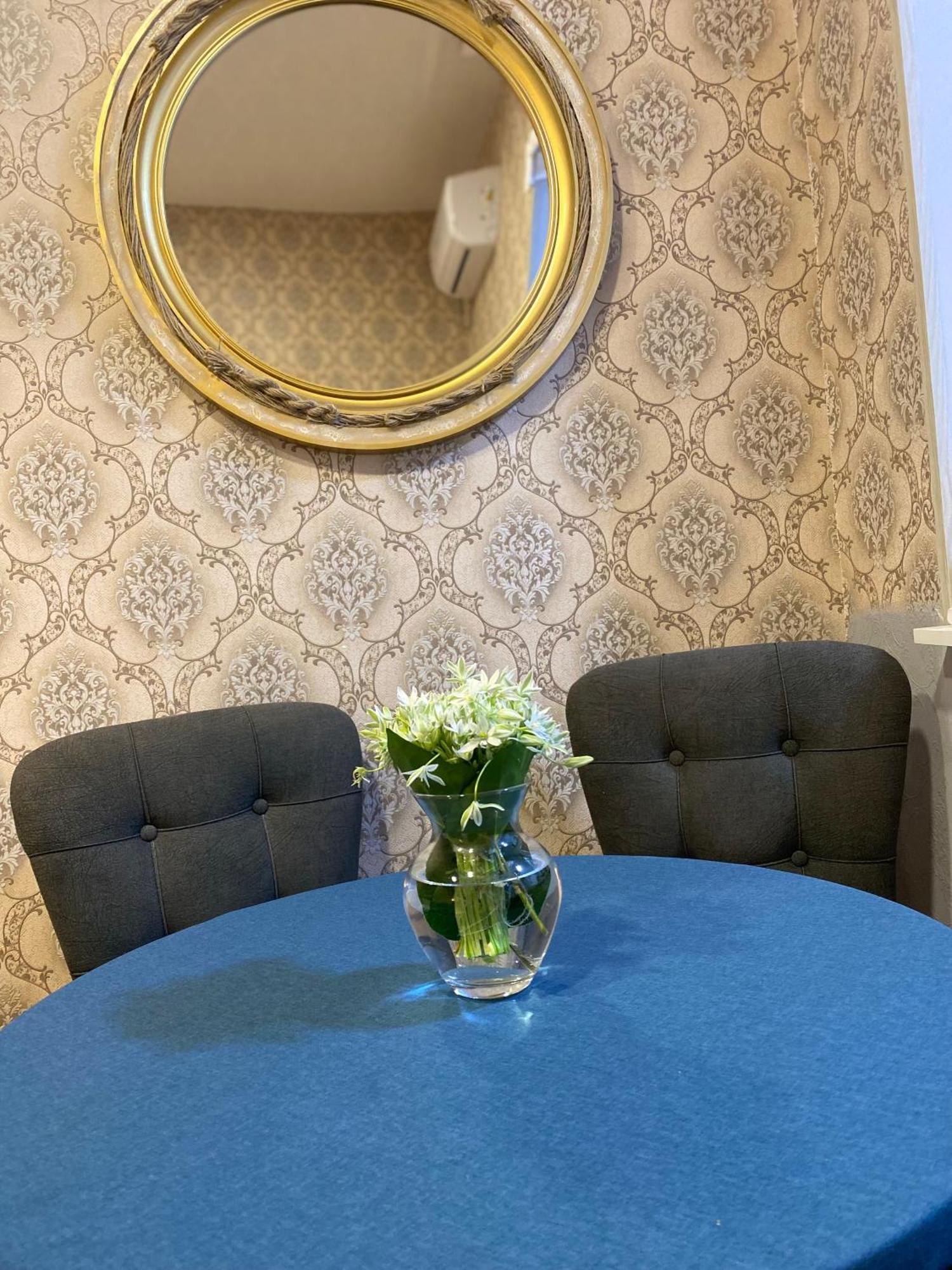 Anna'S Home 쿠타이시 외부 사진